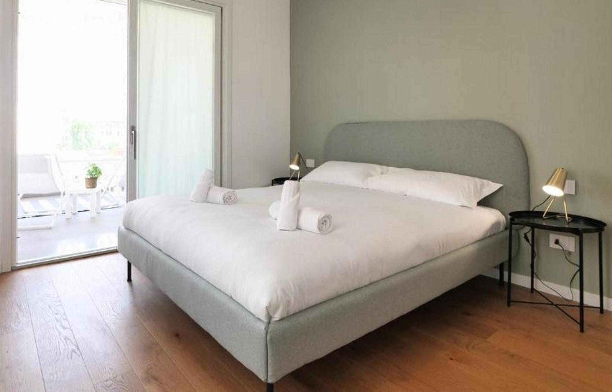 Lovely Terrace Apartment - Porta Romana District 米兰 外观 照片