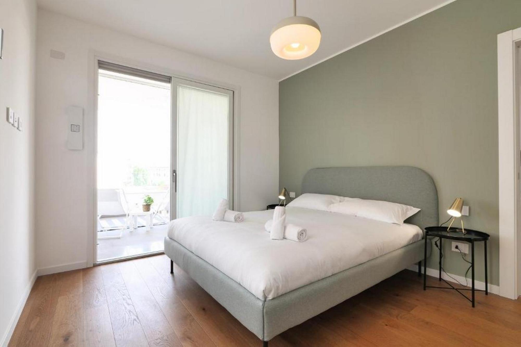 Lovely Terrace Apartment - Porta Romana District 米兰 外观 照片